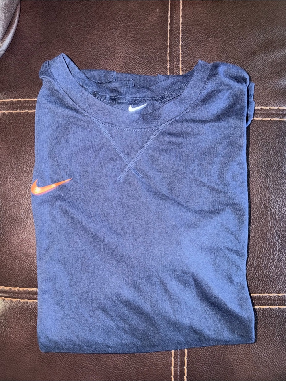 👕XL Nike Navy Tee with Orange Swoosh